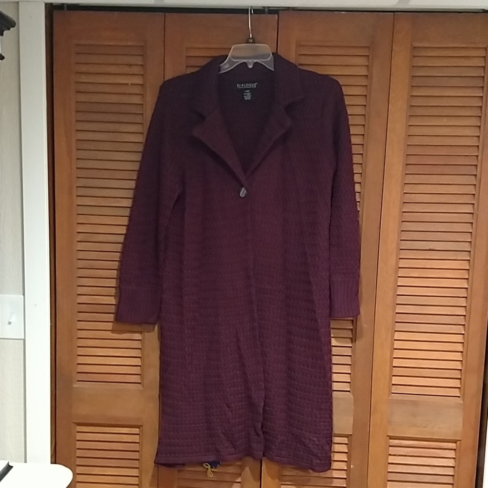 Dialogue sweater coat